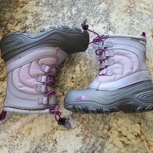 Kids Northface snow boots